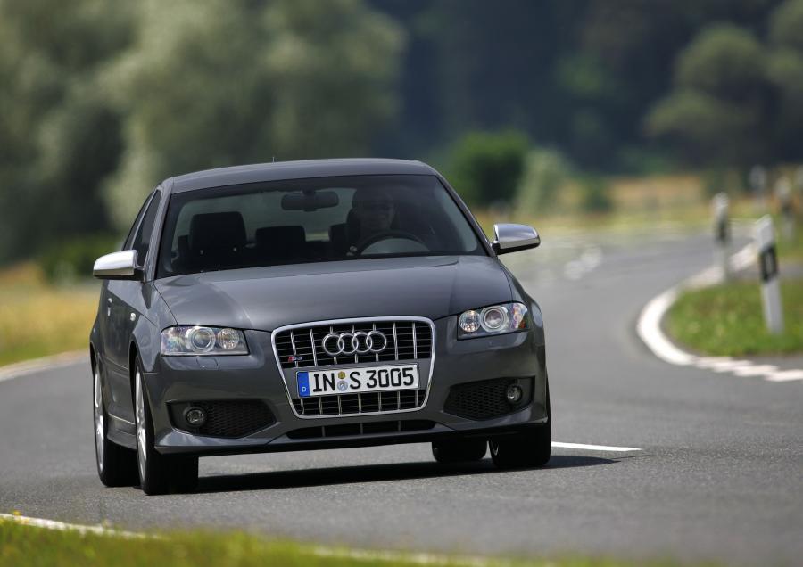  Audi S3 (8P) 2006 года  (WW) (фото 3 из 28)